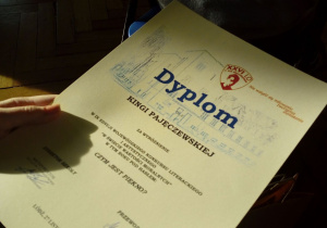 Dyplom, który otrzymała Kinga