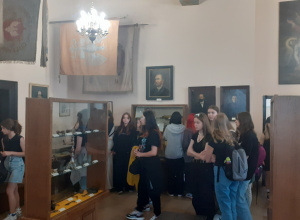 Poznanie historii oraz walorów przyrodniczych odwiedzonych miejsc