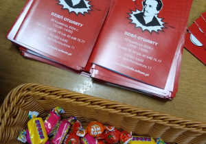 Stoisko XX Liceum Ogólnokształcące go podczas II Widzewskich Targów Edukacyjnych