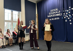 Wręczenie nagród przez Panią wicedyrektor